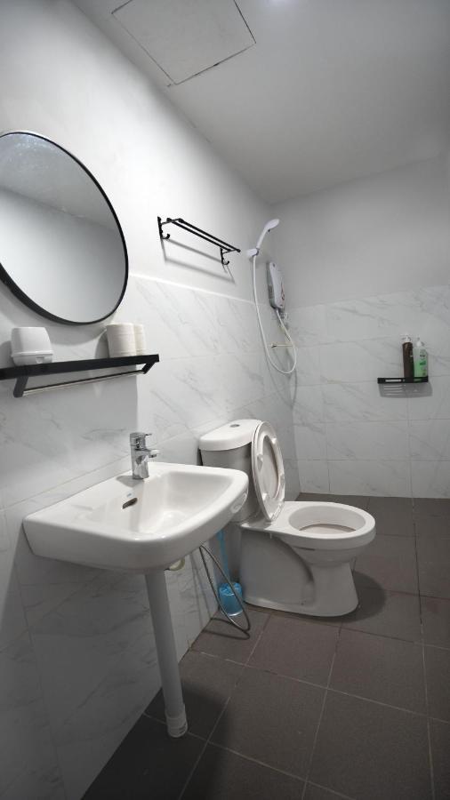 Bubble House Semporna 泡泡屋 Lägenhet Exteriör bild